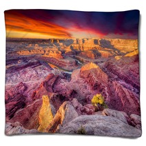First Light At Dead Horse Canyon Blankets 69738012