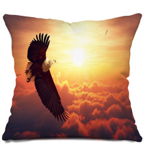 Fish Eagle Flying Above Clouds Pillows 96294084