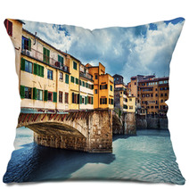 Florence, Bridge And Arno River Pillows 56807257