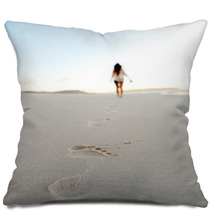 Footstep Sand Beach Pillows 38084947