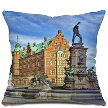 Frederiksborg Palace, Denmark Pillows 62976504
