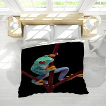 Frog Looking Around Red Vine Bedding 37940659