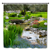 Garden With Pond In Asian Style Bath Decor 42438525