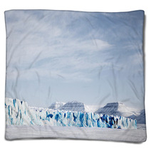 Glacier Landscape Blankets 14526067