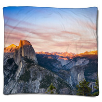 Glacier Point, Yosemite National Park At Sunset, Half Dome Blankets 63149445