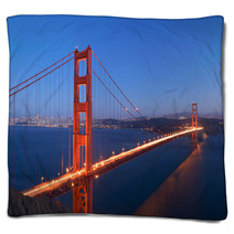 Golden Gate Bridge At Dusk Blankets 58279287