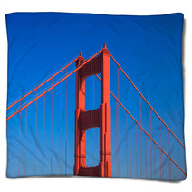 Golden Gate Bridge In San Francisco Blankets 64773162