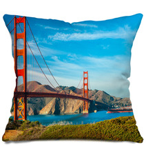 Golden Gate, San Francisco, California, USA. Pillows 62074336