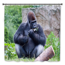 Gorilla Eats A Branch Bath Decor 68020173