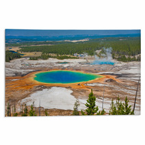 Grand Prismatic Spring In Yellowstone National Park Rugs 51528309