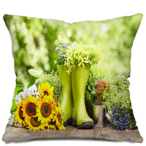 Greenery Outdoor Gardening Tools Pillows 67904656