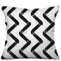 Hand Drawn Chevron Seamless Pattern Pillows 84705780