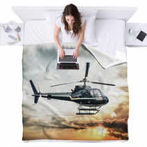 Helicopter For Sightseeing Blankets 62708548