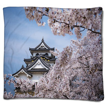 Hikone Castle In The Spring Blankets 67469784