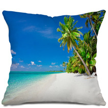 Holiday Paradise Pillows 25873356
