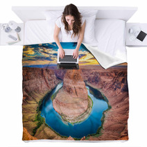 Horseshoe Bend, Grand Canyon Blankets 59176983