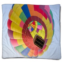 Hot Air Balloon Flying Up Blankets 171119336
