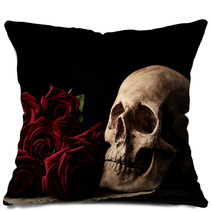 Human Skull With Red Roses Pillows 115987470