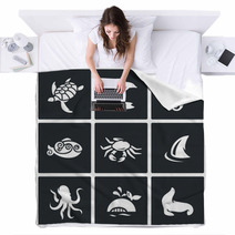 Inhabitants Of The Sea And Ocean Icons Set. Vector Illustration. Blankets 91405844