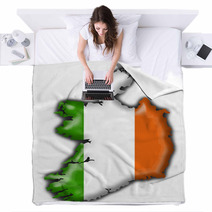 Ireland Button Flag Map Shape Blankets 9450315