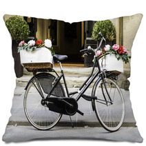 Italian Vintage Bicycle Pillows 66873257