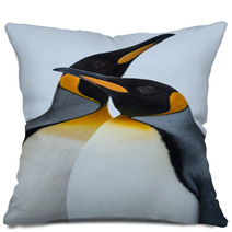 King Penguin Couple In Love Pillows 59571055