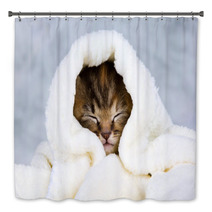 Kitten Closed In Towel Bath Decor 51849935
