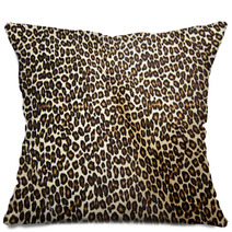 Leopard Background Pillows 75750373