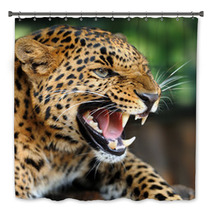 Leopard Portrait Bath Decor 43990993