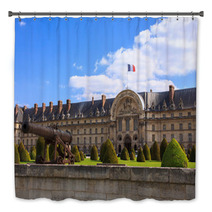 Les Invalides The National Residence Of The Invalids In Paris  Bath Decor 67991015