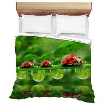 Little Ladybugs With Umbrella. Bedding 58636971