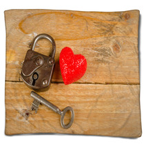 Lock And Key To A Heart Blankets 60315485