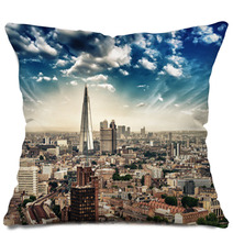 London. Panorami Aerial View Of City Skyline At Dusk Pillows 62107604