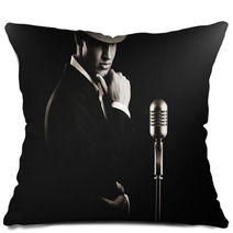 Low Key Portrait Of Jazz Singer In Hat In The Darkness. Pillows 60169635