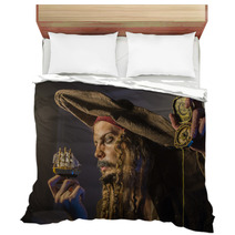 Man Dressed As Pirate Jack Sparrow Bedding 127742541