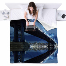Manhattan Bridge At Night Blankets 20600161