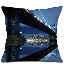 Manhattan Bridge At Night Pillows 20600161