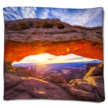 Mesa Arch At Sunrise Blankets 63364568