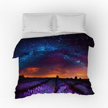 Milky Way Over Lavender Field France Bedding 165098199