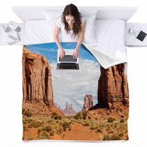 Monument Valley Blankets 56874840