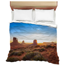Monument Valley Sunrise, AZ, USA Bedding 58589853