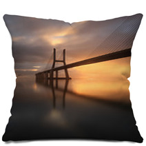 Monumental Ponte Vasco Da Gama Pillows 48447994