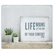 Motivational Poster Quote LIFE BEGINS AT THE END OF COMFORT ZONE Rugs 71504650