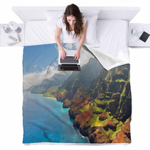 Na Pali Coast On Kauai Island In Summer Blankets 57706644