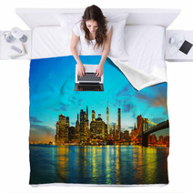 New York City Cityscape At Sunset Blankets 53690903