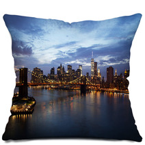 New York City Manhattan Downtown With Brooklyn Bridge At Dusk Pillows 69597365