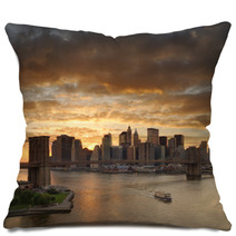 New York Manhattan Pillows 12581397