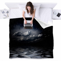 Night Sky Stars Reflecting In Sea Blankets 50530398
