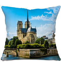 Notre Dame De Paris Cathedral Pillows 66583366