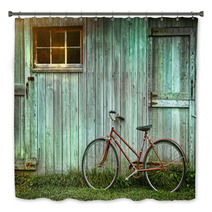 Old Bicycle Leaning Against Grungy Barn Bath Decor 26545268